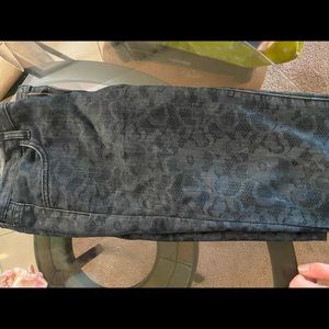Blue Essence skinny jeans size 6